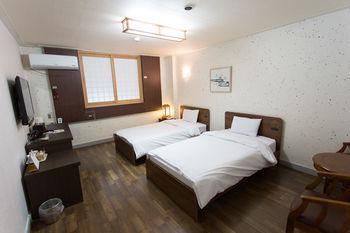 Benikea Jeonju Hansung Tourist Hotel מראה חיצוני תמונה